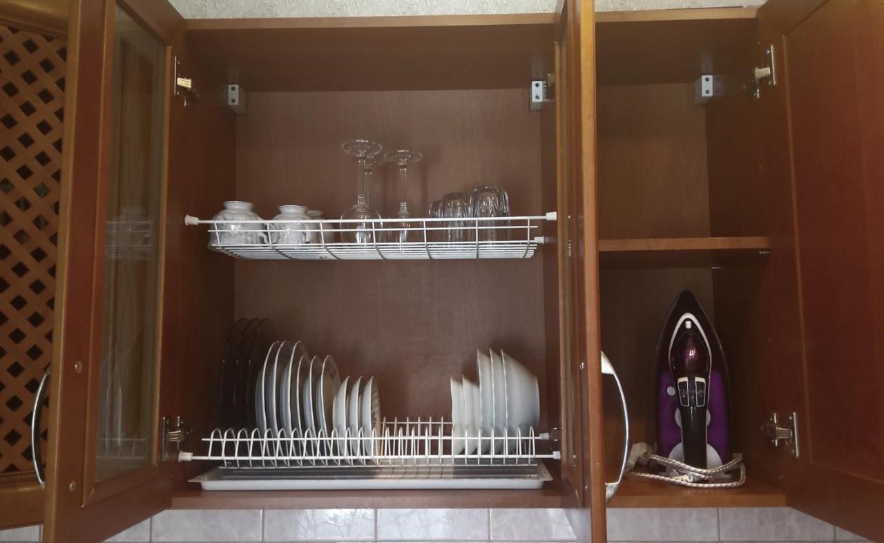 Квартира с большой верандой на Белецкого возле ISIDA, Шалимова, cozy flat on Beletskogo Street Киев Экстерьер фото